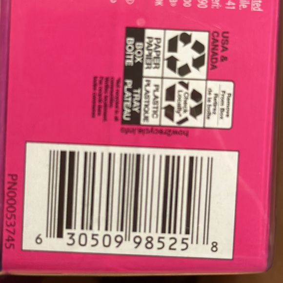 Disney Princess Royal Shimmer Pocahontas Fashion Doll, Accessories Included NIB - Picture 8 of 8